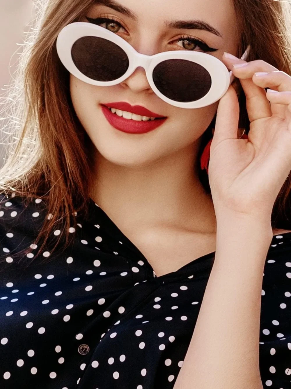 White oval sunglasses shade Barbie modcloth retro mod clout goggle round vintage